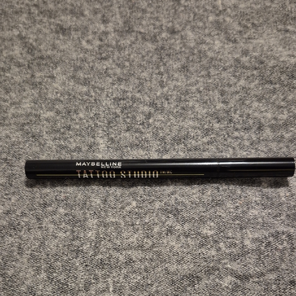 Maybelline Tattoo Studio Ink Pen Black Eyeliner
